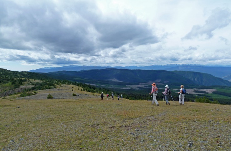 Saddle between N & S summits